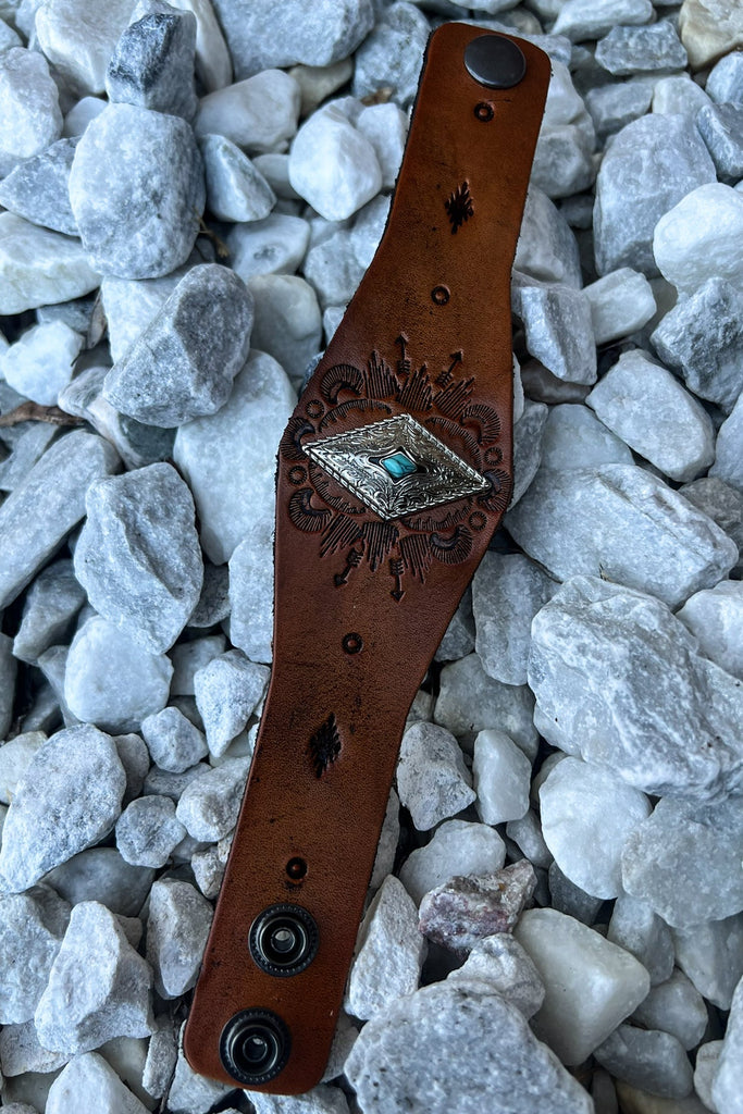 BOHO CUFF BRACELET IN BROWN LEATHER