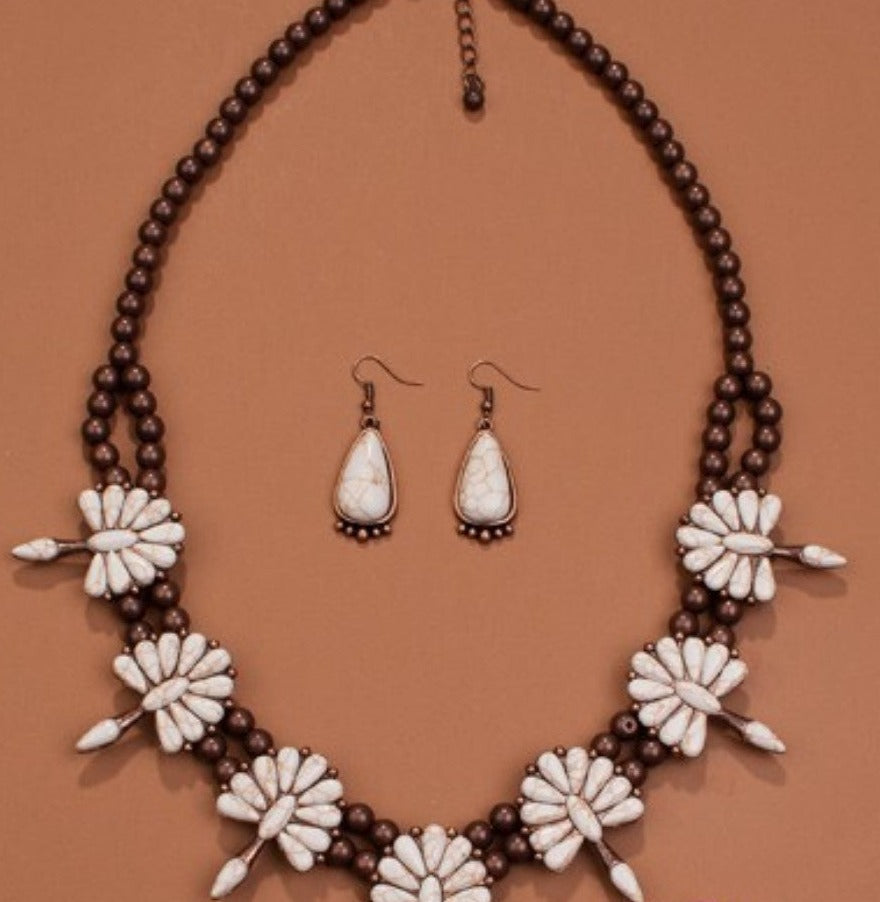 RECORD BEAUTY SET NECKLACE IN IVORY & COPPER