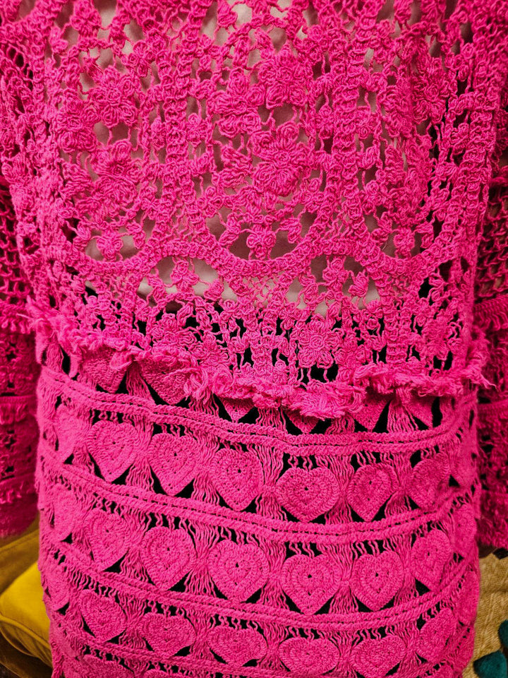 SECRET ORIGINS CROCHET HEARTS & FLOWERS TUNIC IN MAGENTA