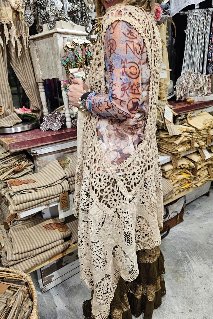 DESERT SAND VEST IN BEIGE NATURAL