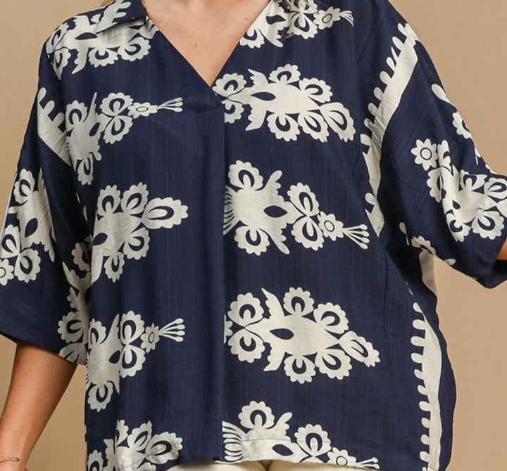 Vacation Vibe Resort Escape Cruise Top in Navy and White--------Sale
