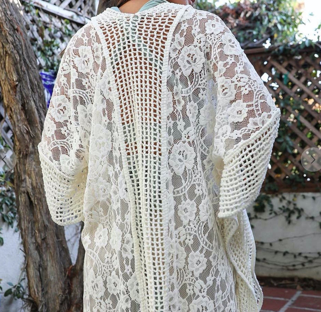 THE SOUNDS OF LOVE CROCHET LACE KIMONO IN IVORY