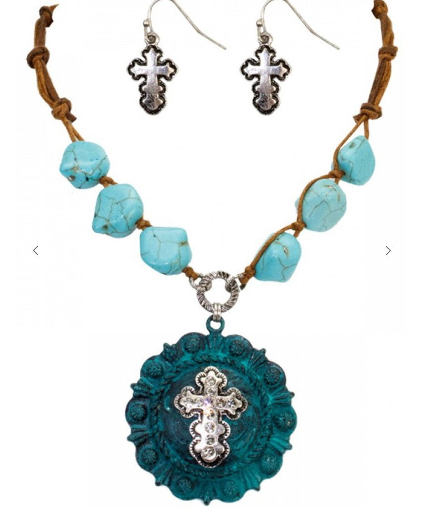 BOHO COUNTRY CROSS ON THE FLOWER NECKLACE SET