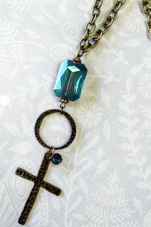 VICTORIAN VINTAGE INSPIRED CRYSTAL & METAL CROSS NECKLACE