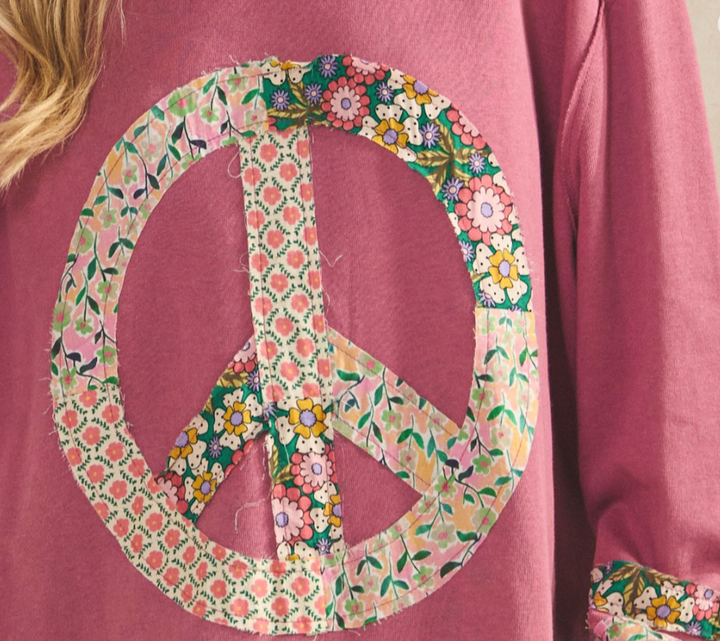 SWEET LIFE 100% COTTON PEACE & LOVE TOP IN PINK MAUVE