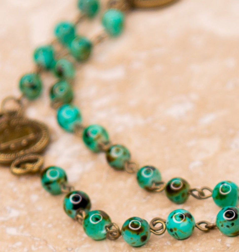 A FAIRYTALE NECKLACE TURQUOISE STONE BEADS