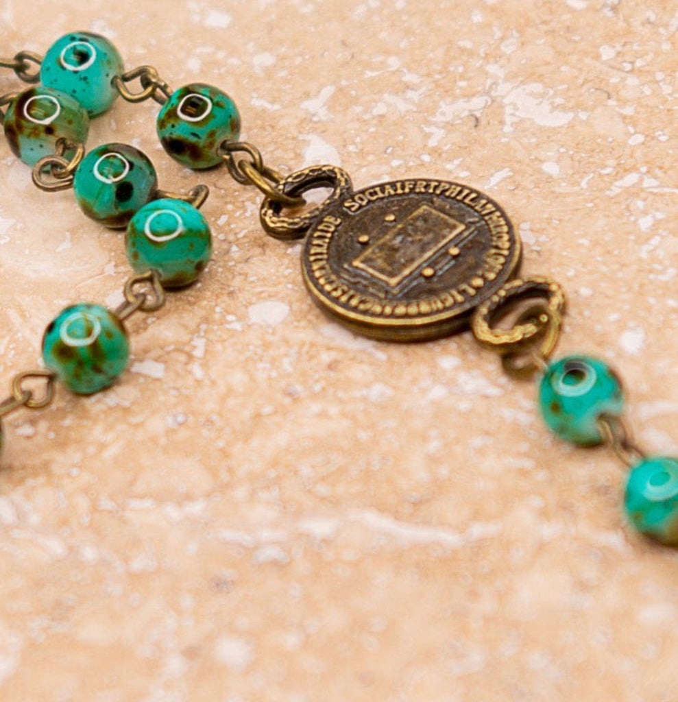 A FAIRYTALE NECKLACE TURQUOISE STONE BEADS