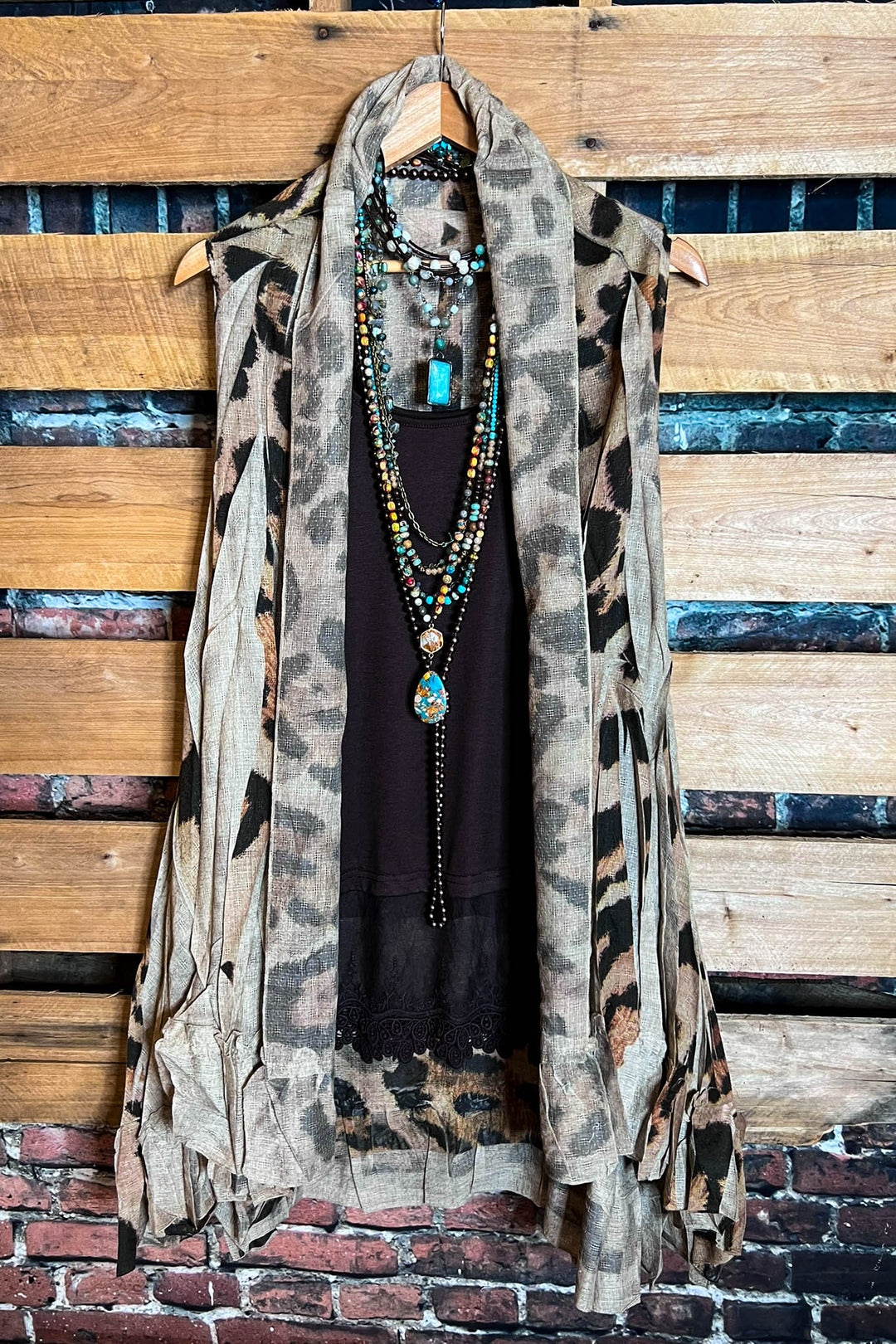 LIVING WILD SHABBY VEST IN FAB LEOPARD PRINT