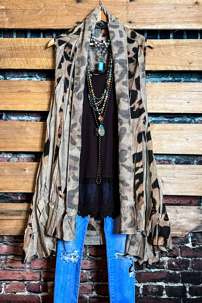 LIVING WILD GYPSY-BOHO OVERSIZED VEST IN LEOPARD