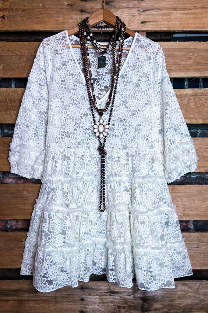 Let It Be Lovely Lace 2Pcs Set 3Q Sleeve in White