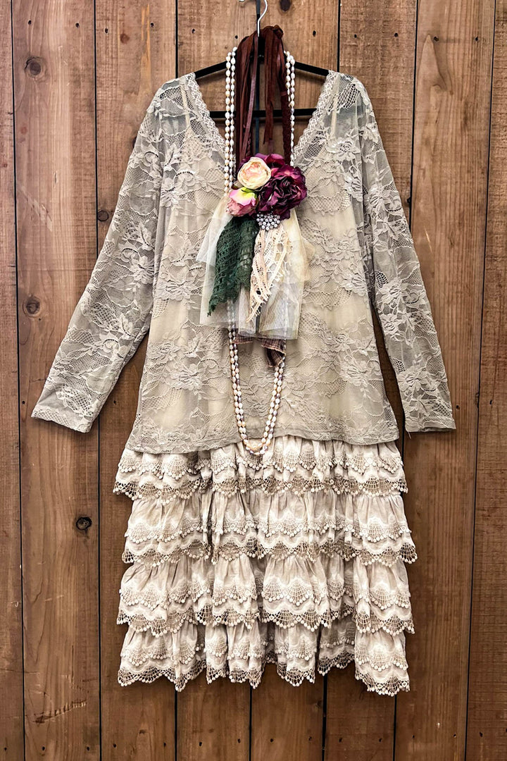 Sweet Vintage Essentials Lace Top - Sand