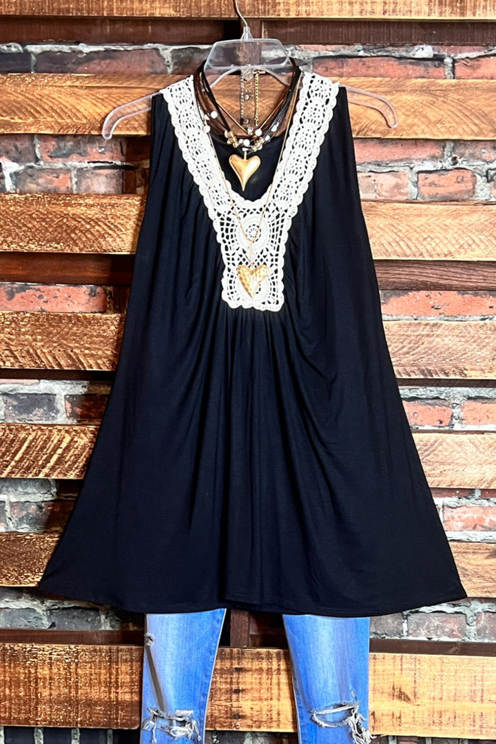 DELIGHTFUL FEELING BLACK CROCHET LACE TOP