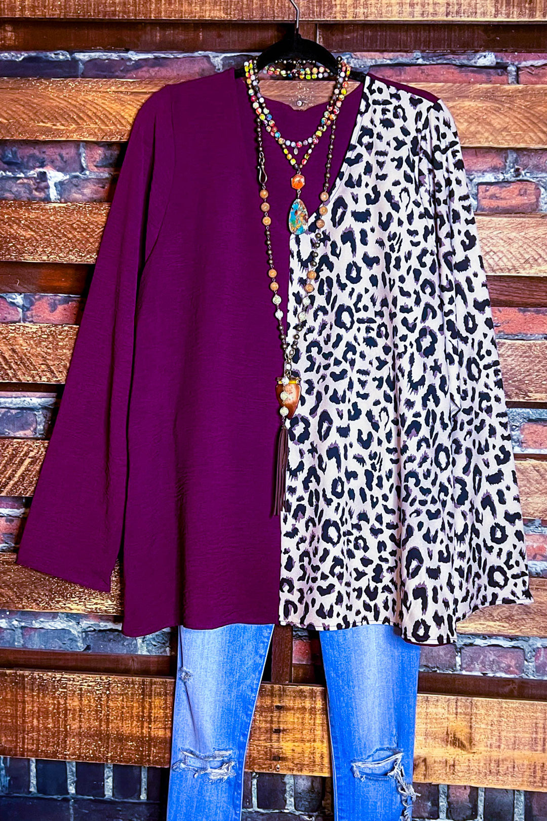 PLUS SIZE COMFORTABLE CHARM PLUM & LEOPARD PRINT TUNIC----------SALE