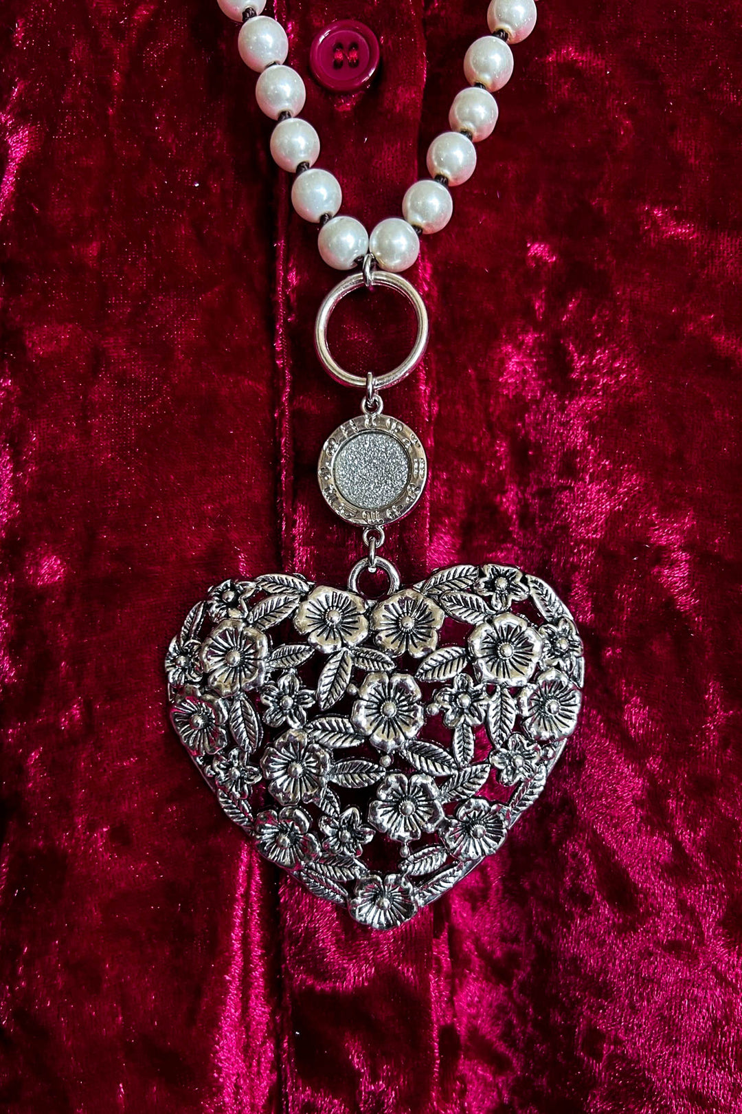 Heart of Roses Pearl Necklace