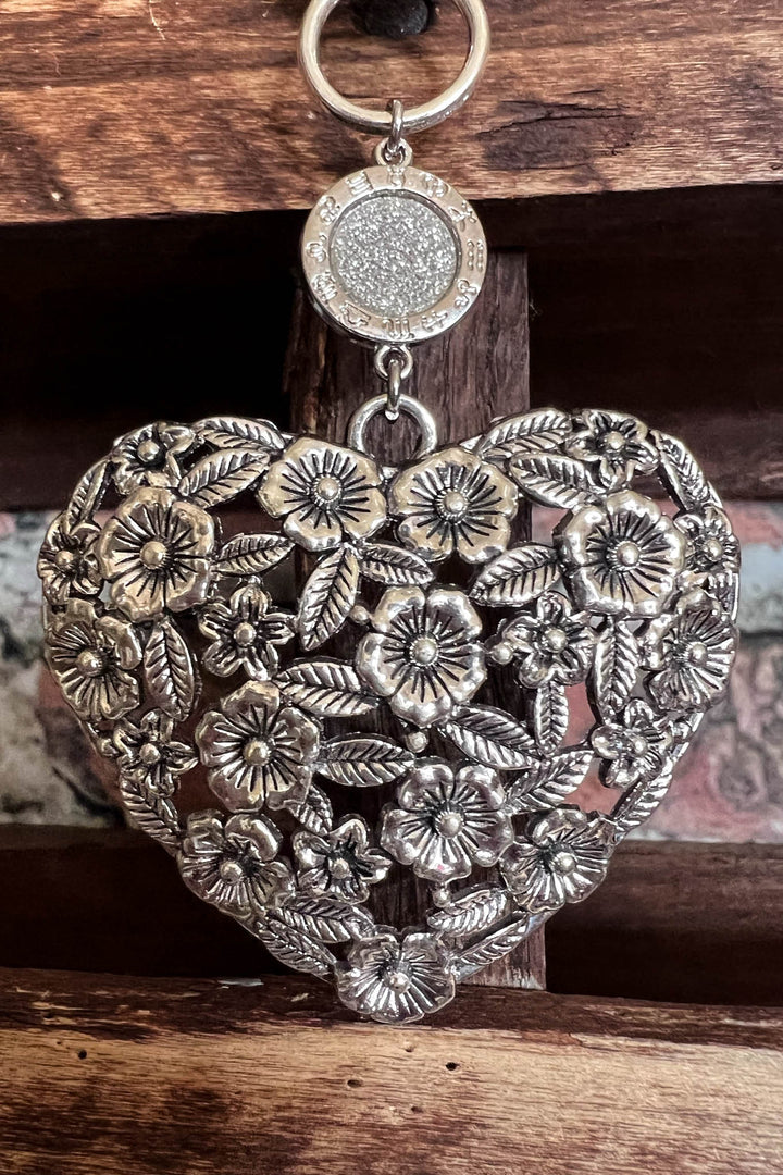 Heart of Roses Pearl Necklace