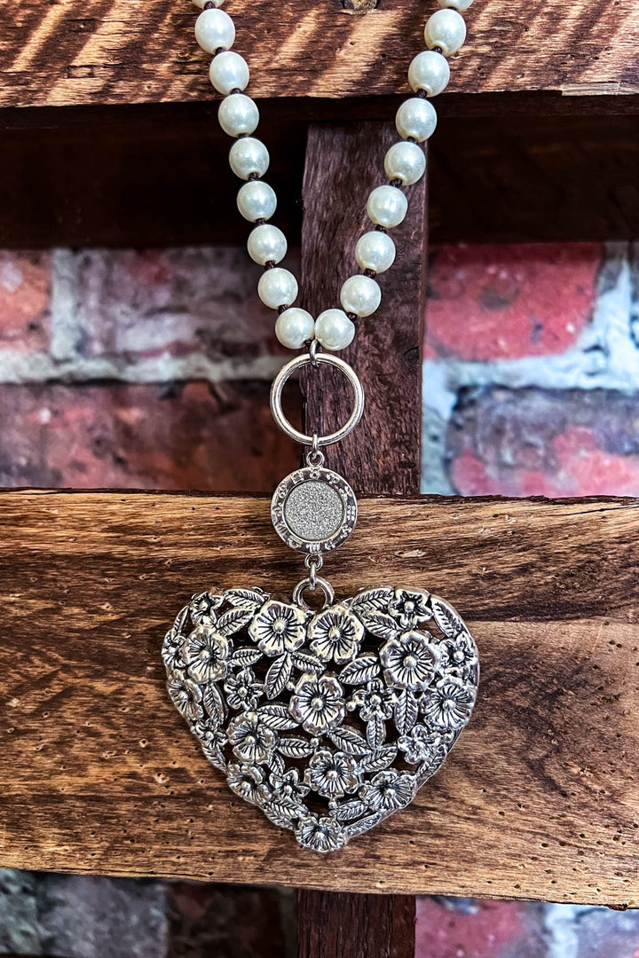 Heart of Roses Pearl Necklace