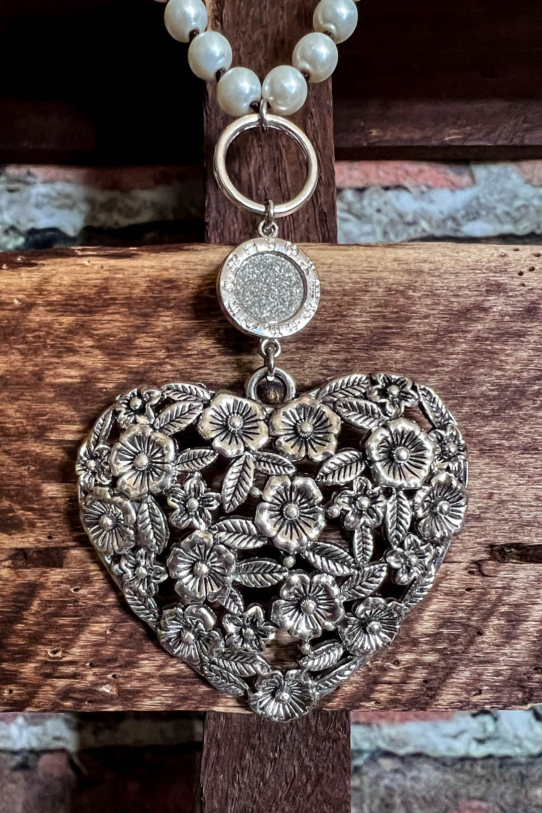 Heart of Roses Pearl Necklace