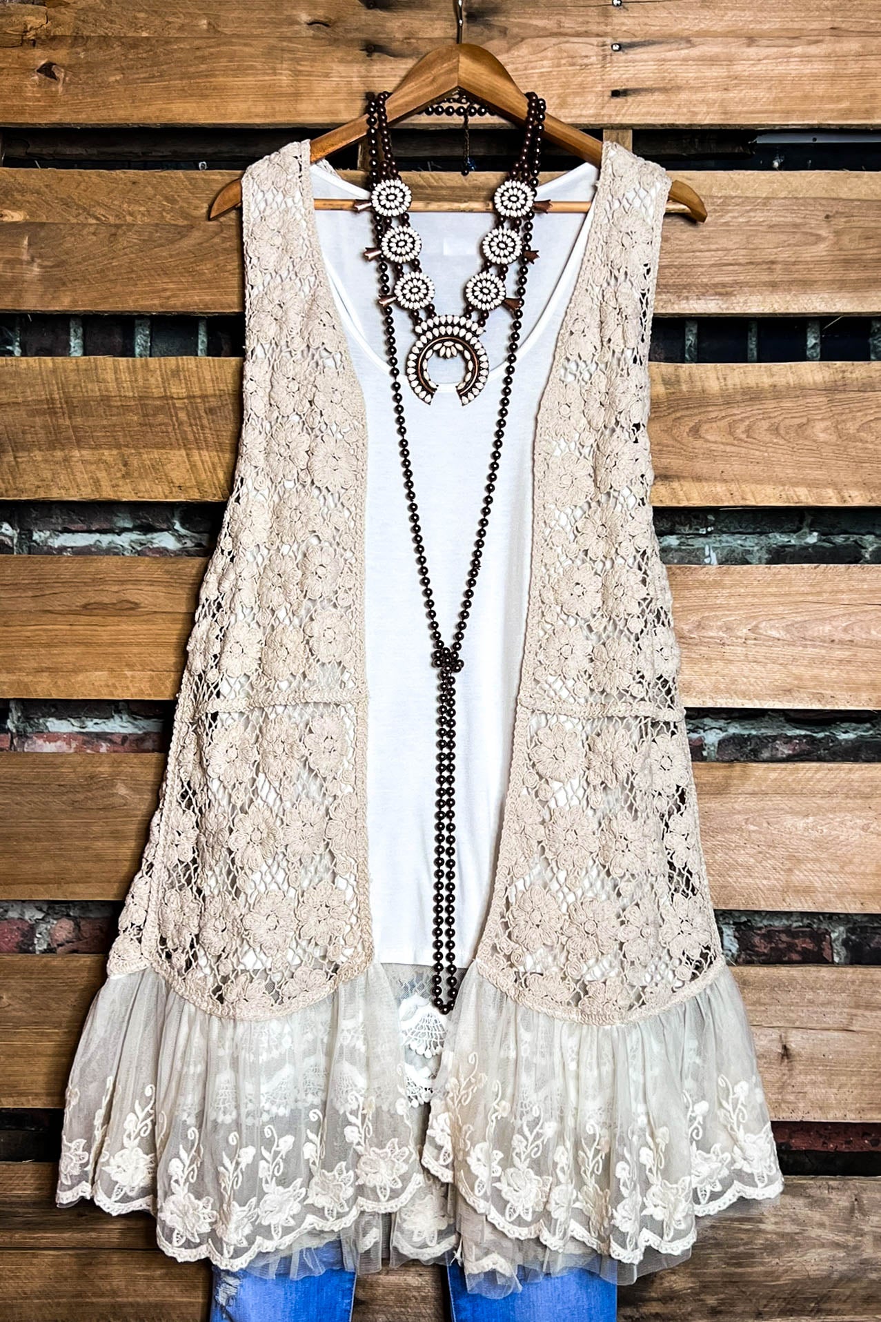 トップス Ameri VINTAGE ACCESSORY LACE VEST Keep It Authentic Natural Vintage Crochet & Lace Vest – Life is