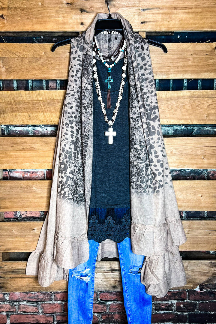 CHARM YOUR WAY SHABBY VEST LEOPARD AND LEOPARD PRINT