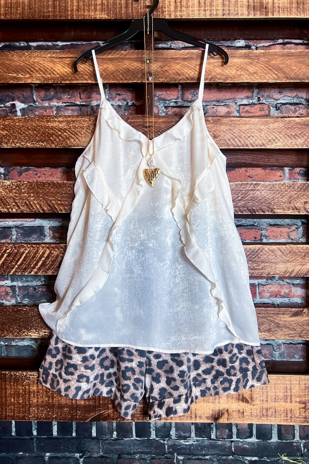 COMFY SOFT LEOPARD PRINT 1X 2X 3X SHORT IN BROWN-------SALE