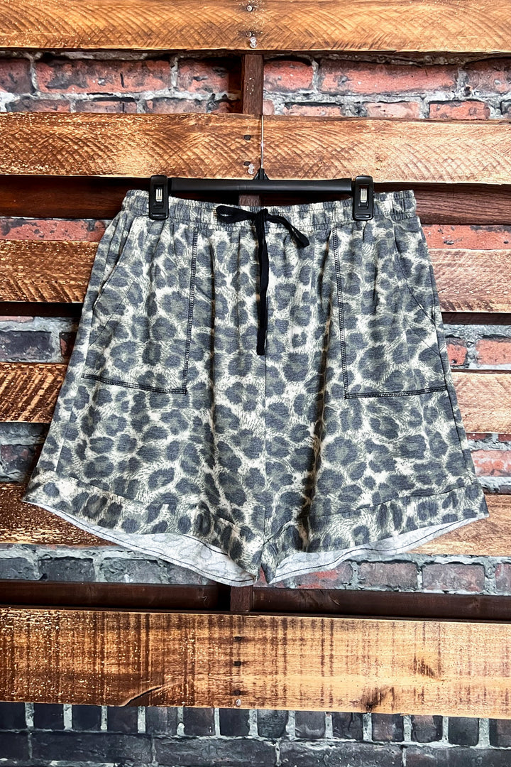 3X COMFY SOFT LEOPARD PRINT 3X  SHORT IN OLIVE -----SALE