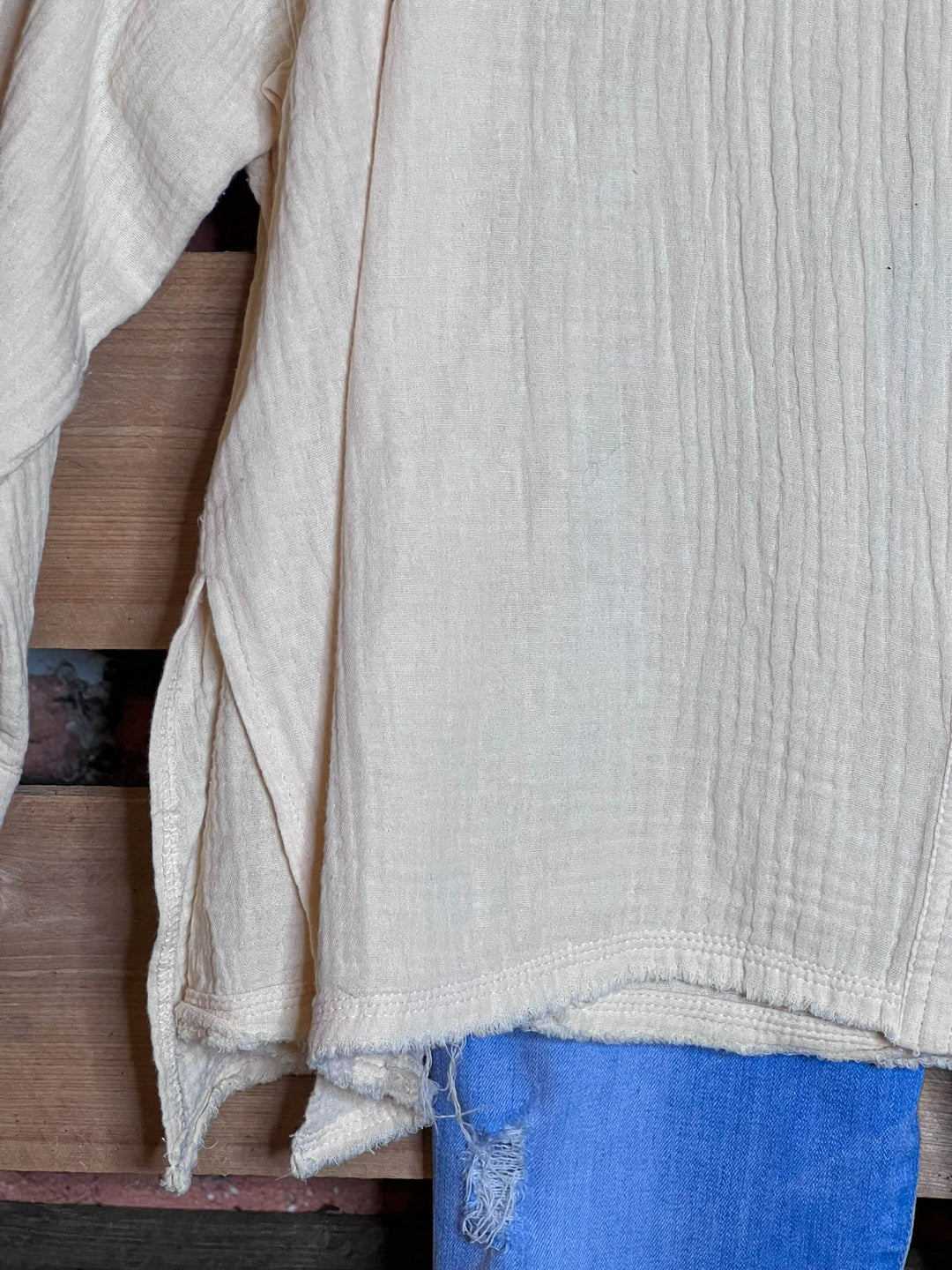 LIVE IN HARMONY 100% COTTON SHABBY SHIRT IN NATURAL BEIGE