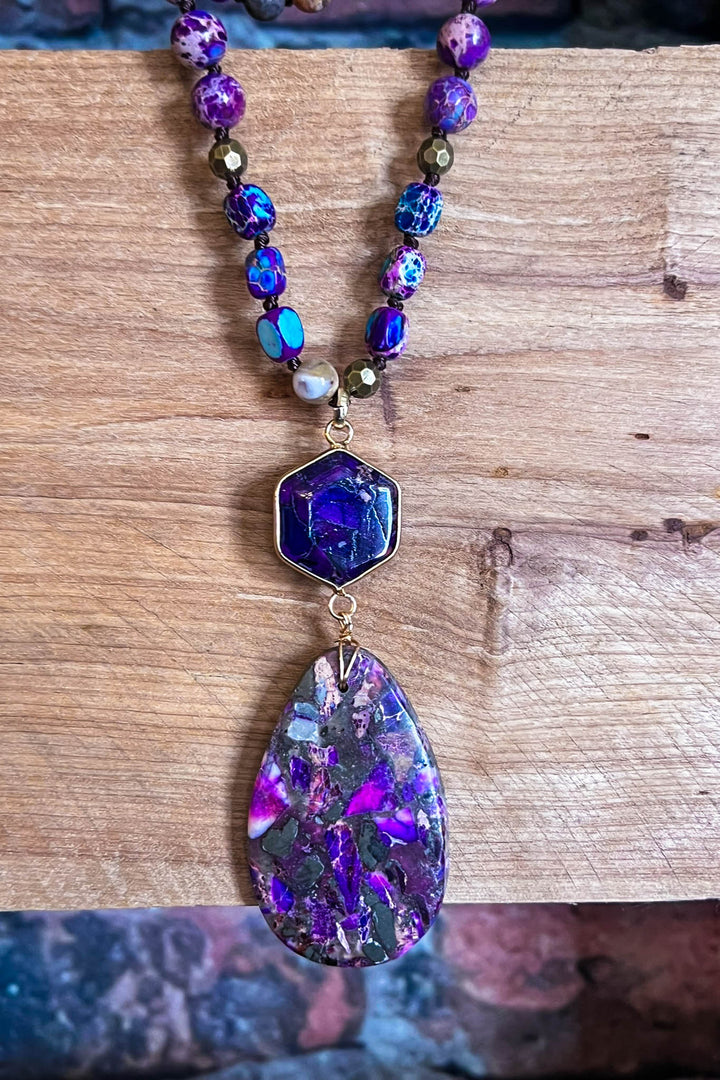 VIOLET FLAME NECKLACE WITH NATURAL STONE