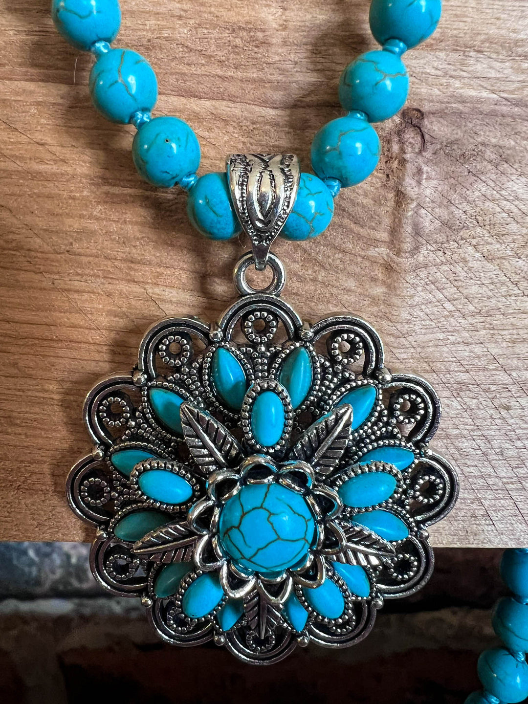 BLUE MOON TURQUOISE LONG LAYERED NATURAL STONE SET