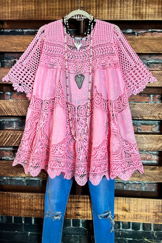 A FAIRYTALE PRETTY UNIQUE 100% COTTON NATURAL & FLORAL LACE TUNIC IN PINK