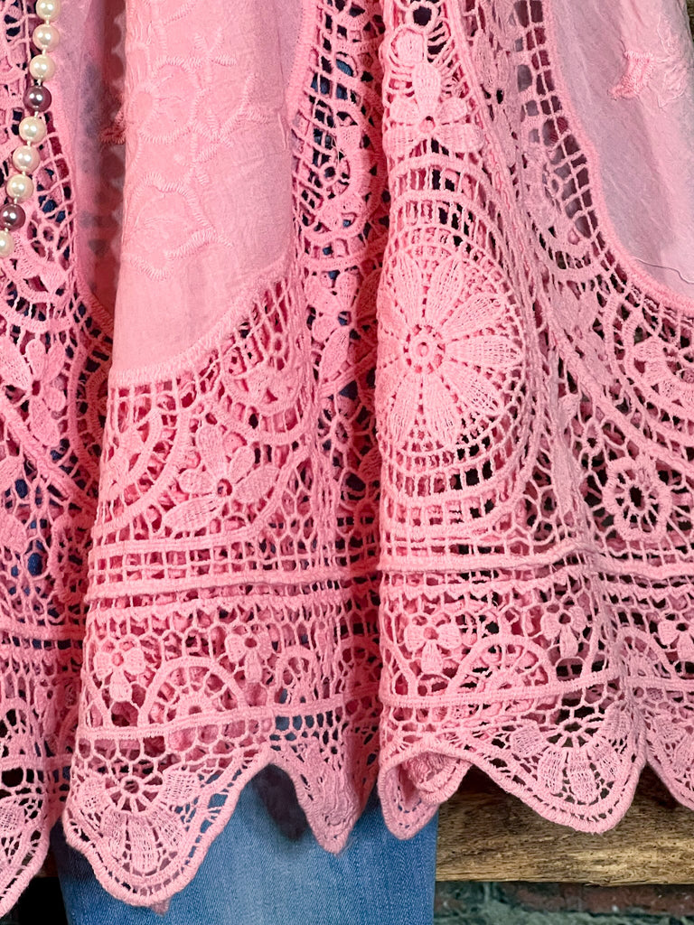 A FAIRYTALE PRETTY UNIQUE 100% COTTON NATURAL & FLORAL LACE TUNIC IN PINK