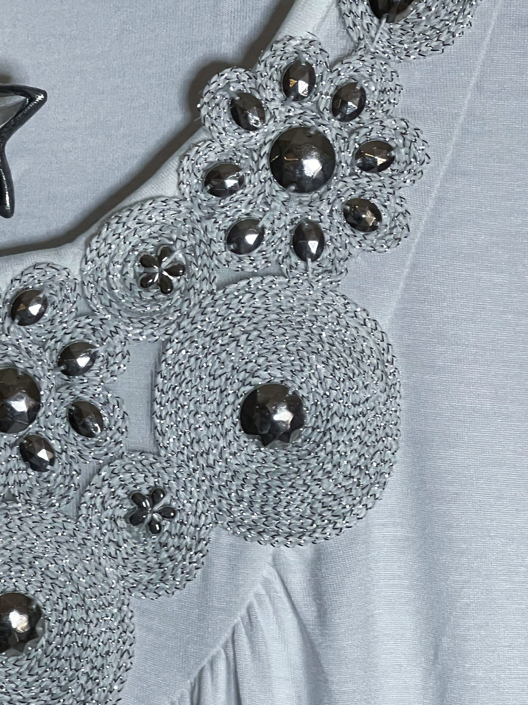 PERFECTLY DARLING WHITE SLEEVELESS TUNIC