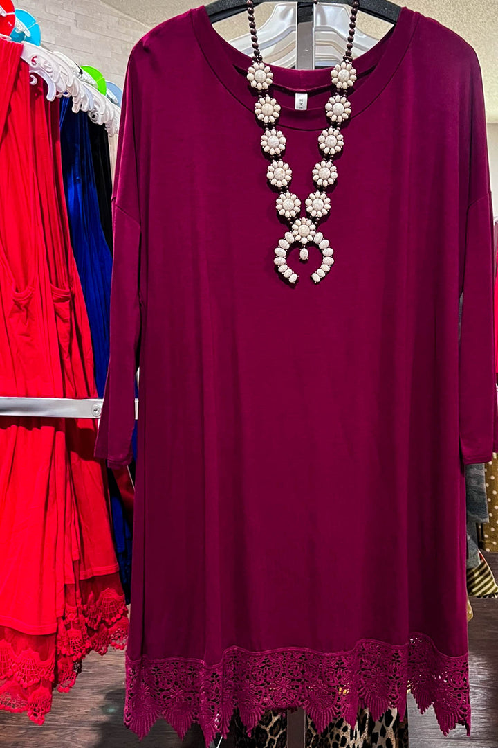 LACE PRETTY T-SHIRT TUNIC IN BURGUNDY-------SALE