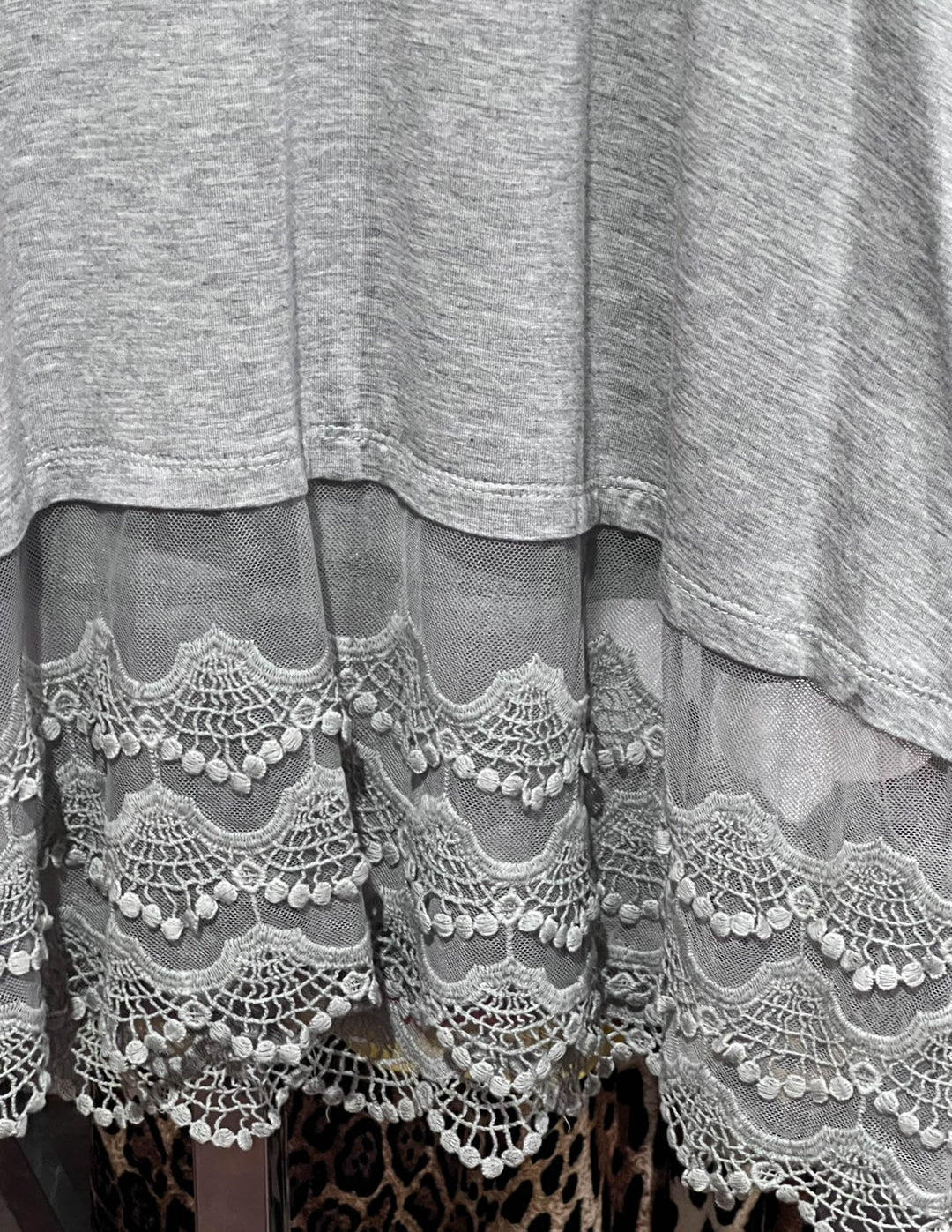 06-12 SIZE - LACE T-SHIRT TUNIC IN GRAY-----------SALE