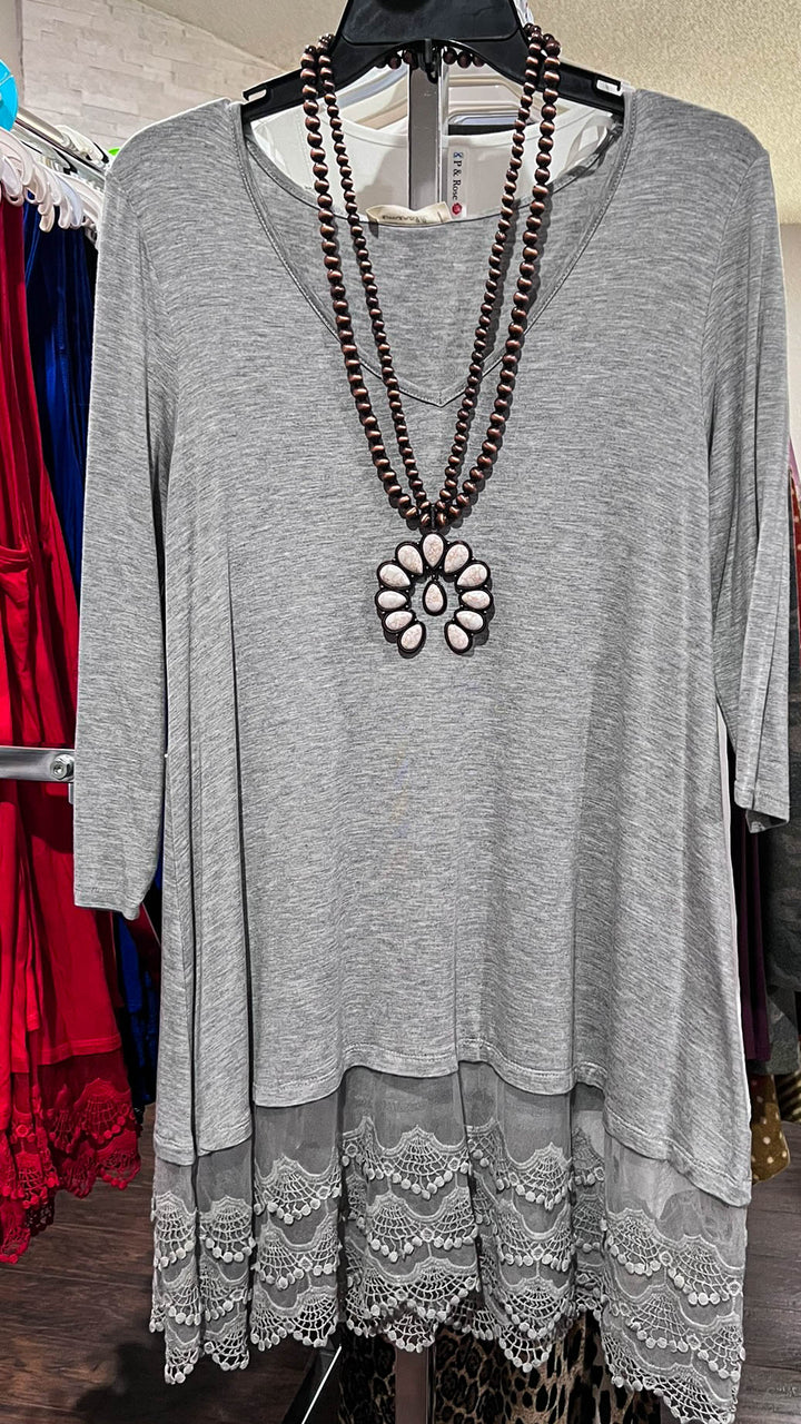 06-12 SIZE - LACE T-SHIRT TUNIC IN GRAY-----------SALE