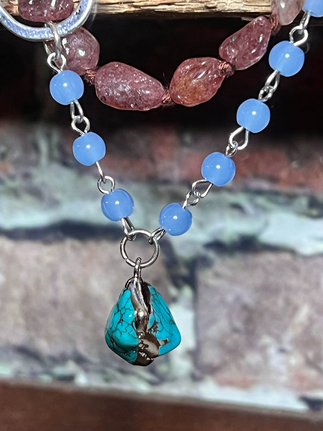 A FAIRYTALE NECKLACE NATURAL STONE MULTI-COLOR