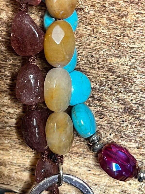 A FAIRYTALE NECKLACE NATURAL STONE MULTI-COLOR