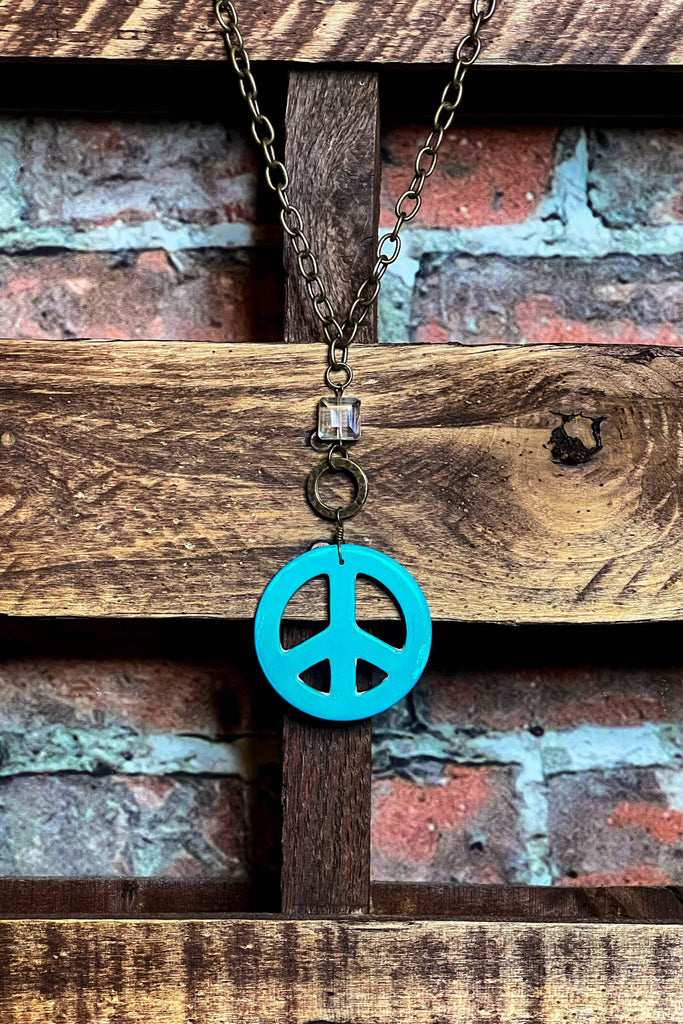 FREE SOUL PEACE CRYSTAL NECKLACE IN BLUE TURQUOISE