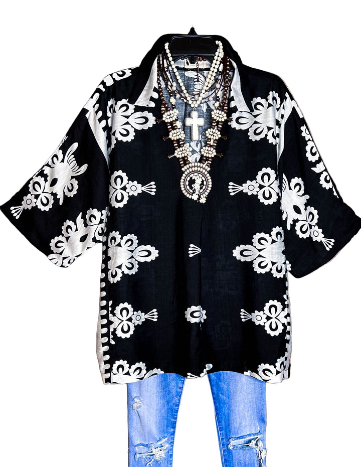 Vacation Vibe Resort Escape Cruise Top in Black and White--------Sale