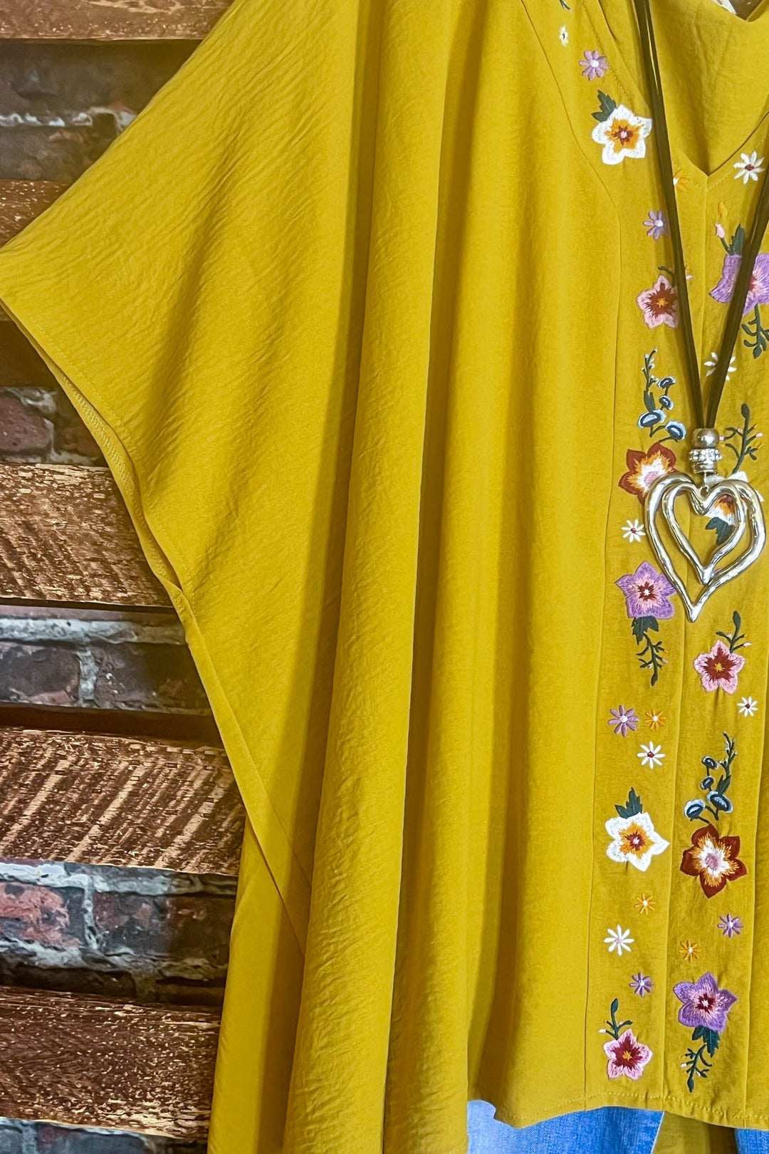 COMFY CHARM TO GO IN STYLE OVERSIZED TUNIC IN MUSTARD