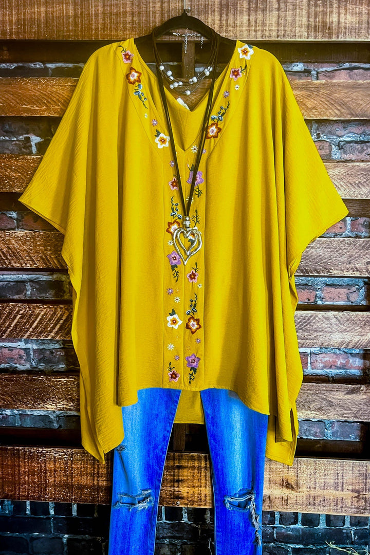 COMFY CHARM TO GO IN STYLE OVERSIZED TUNIC IN MUSTARD