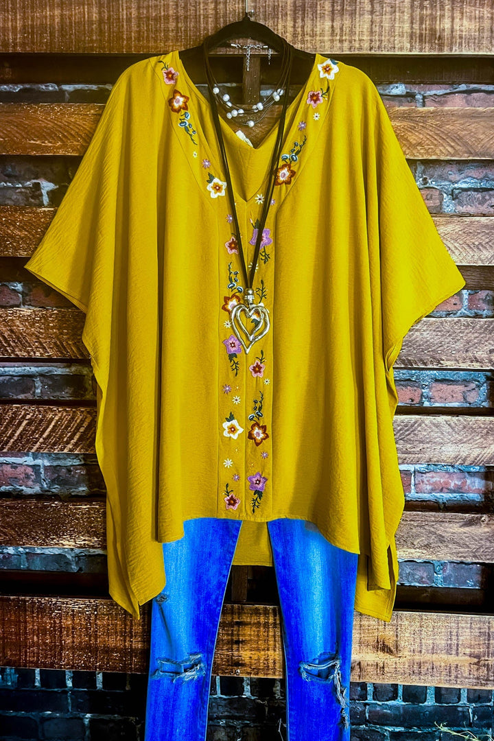 COMFY CHARM TO GO IN STYLE OVERSIZED TUNIC IN MUSTARD