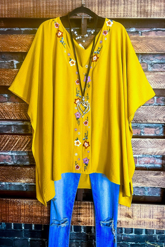 COMFY CHARM TO GO IN STYLE OVERSIZED TUNIC IN MUSTARD