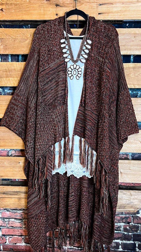 RUSTIC BEAUTY HOODED SWEATER KIMONO IN BROWN RUST