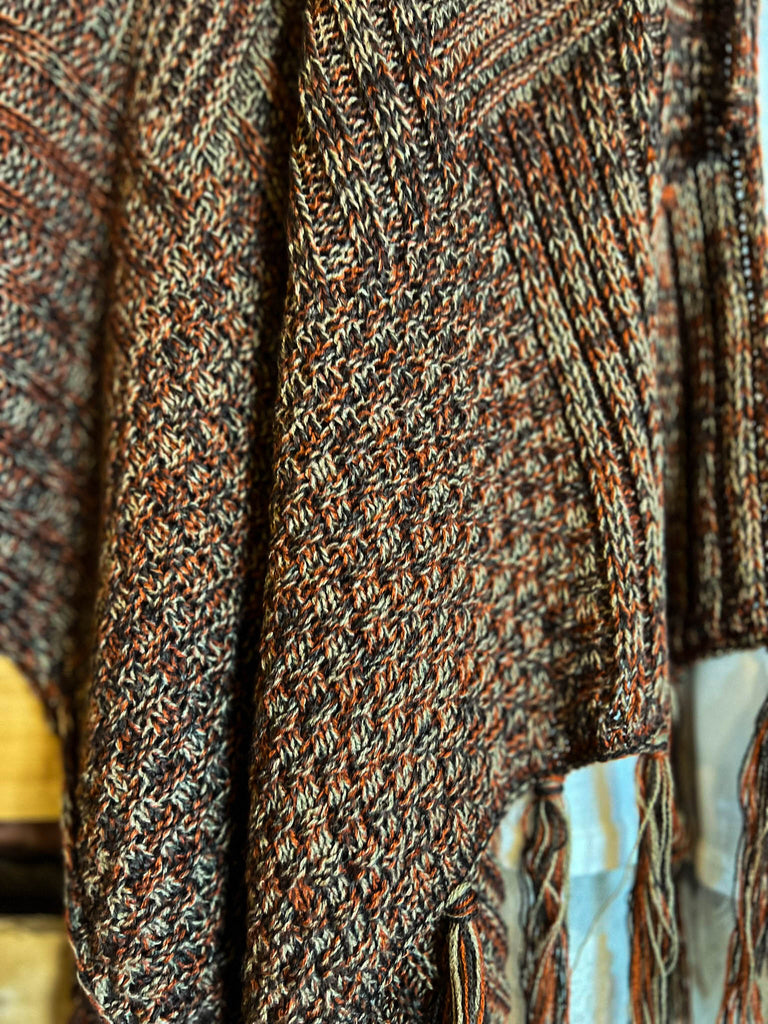 RUSTIC BEAUTY HOODED SWEATER KIMONO IN BROWN RUST