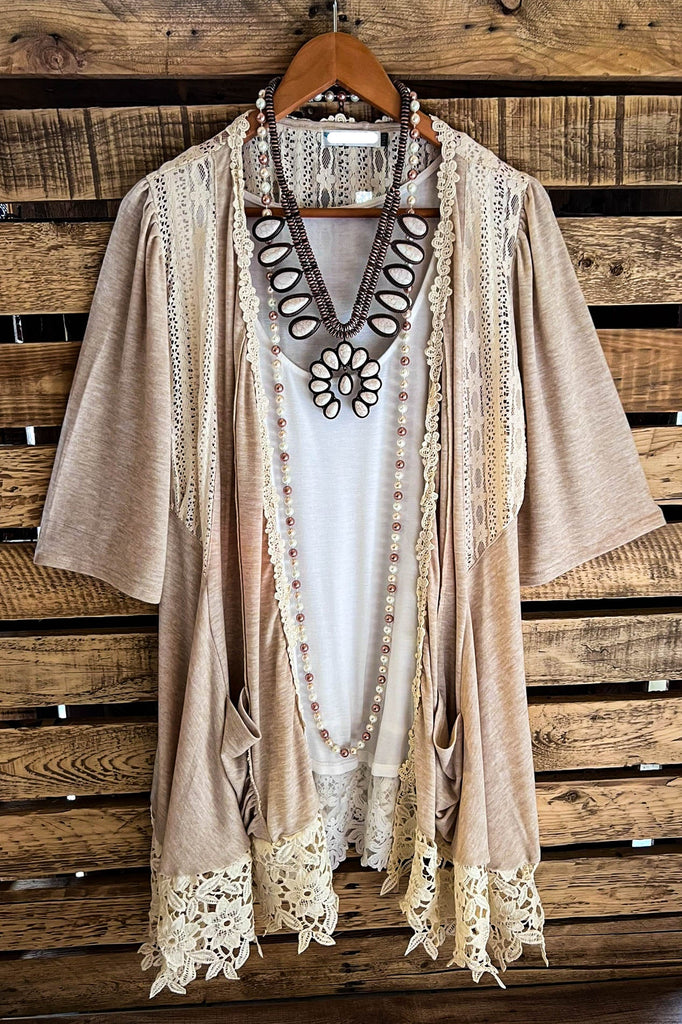 GRACEFUL DARLING  VINTAGE INSPIRED LACE CARDIGAN IN BEIGE