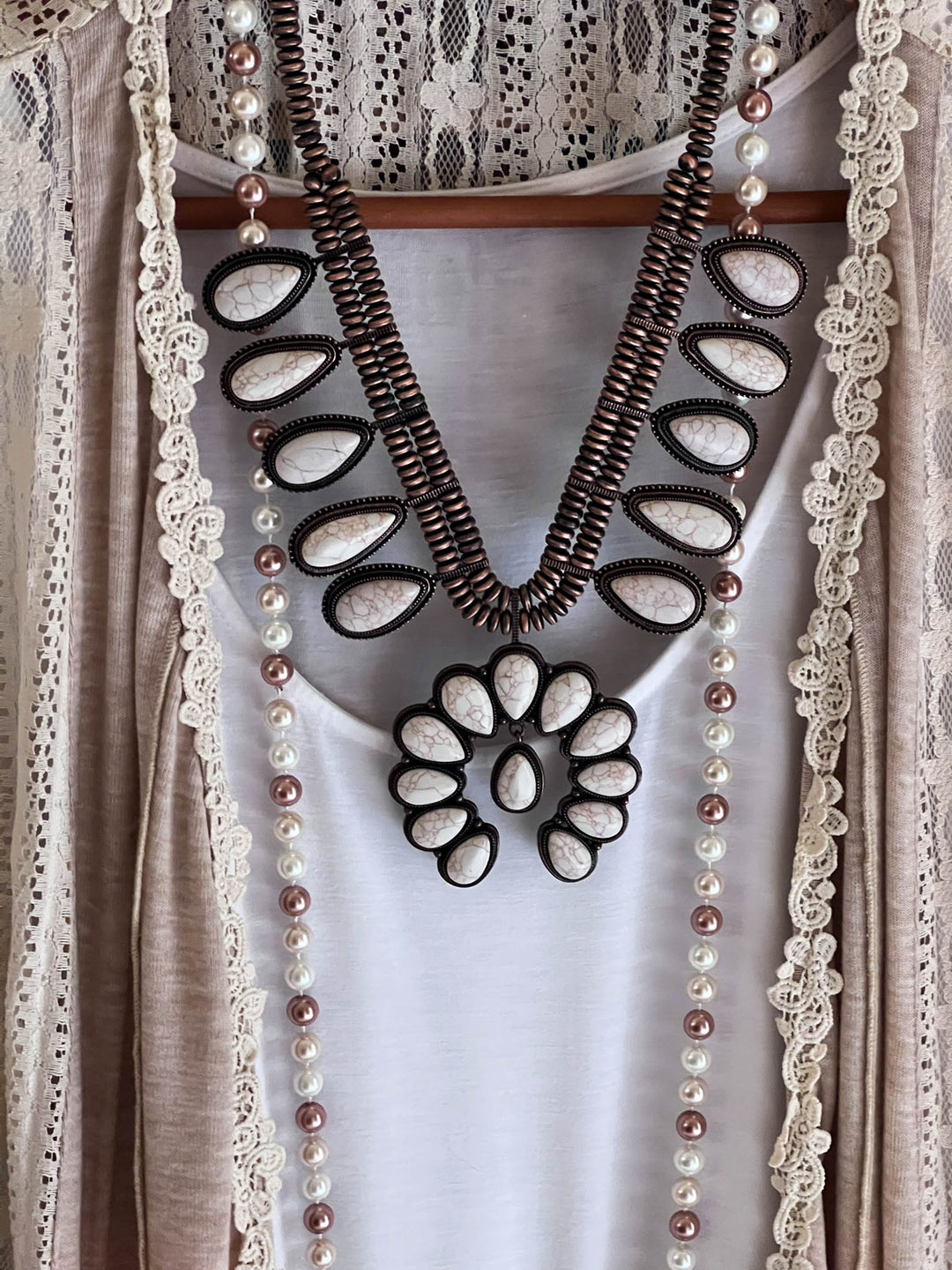 GRACEFUL DARLING  VINTAGE INSPIRED LACE CARDIGAN IN BEIGE