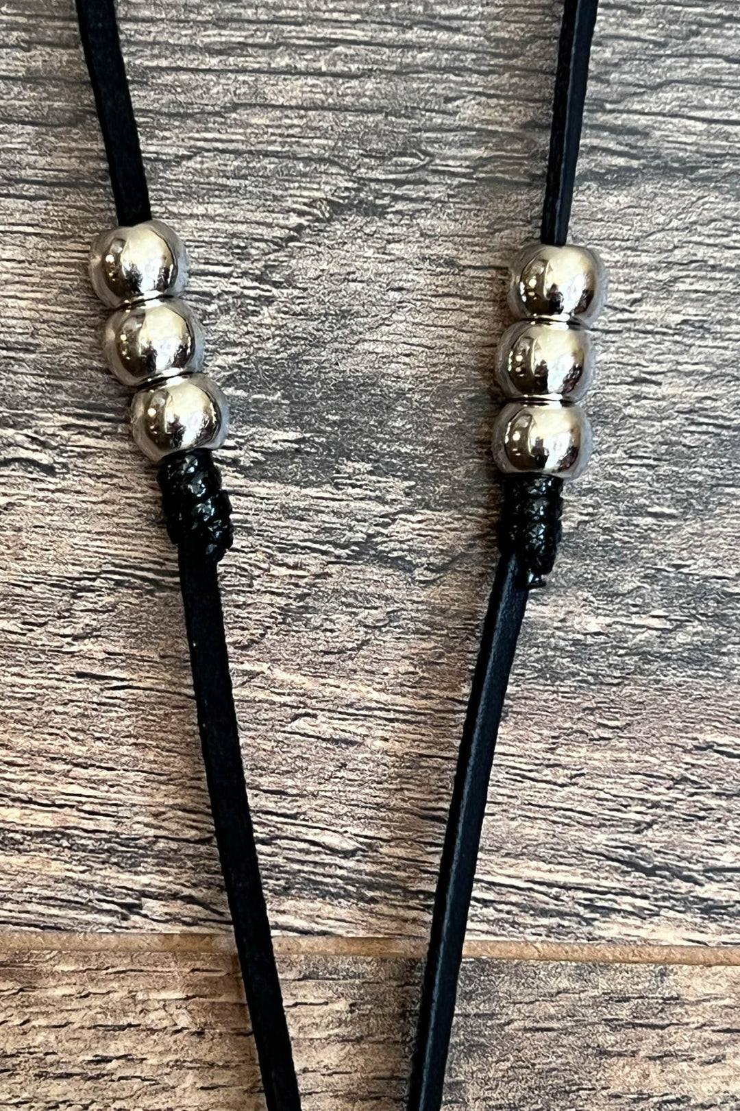 SEDONA GYPSY HEART NECKLACE & EARRING SET SILVER COLOR