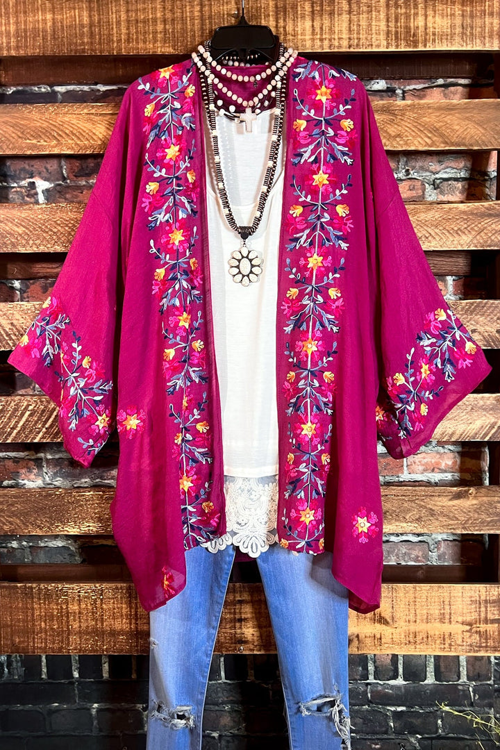 IT'S LOVE AT FIRST SIGHT FUCHSIA KIMONO EMBROIDERED