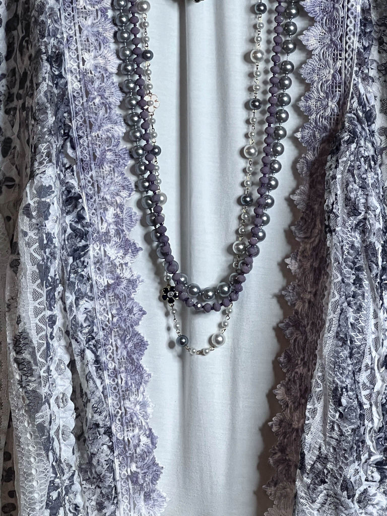 DREAMING IN DETAILS SET NECKLACE IN IVORY