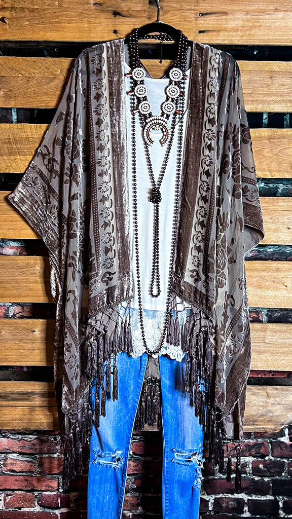 LA VIE BOHEME VELVET BURNOUT KIMONO TAUPE